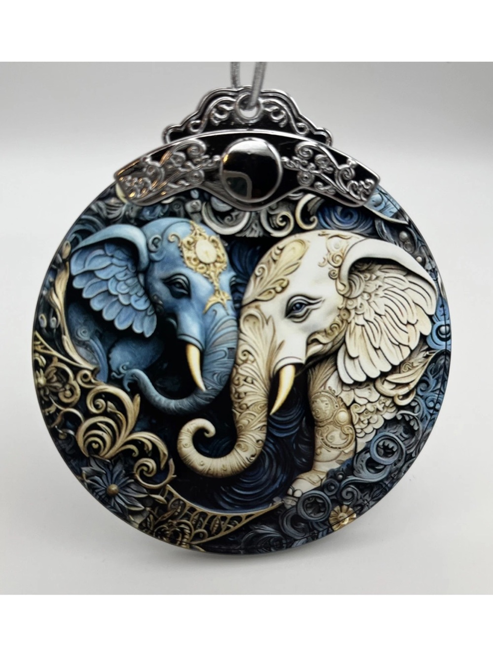 Elephant Ornament, Stained Glass Hanging Ornament ~ NIB - Picture 2 of 3